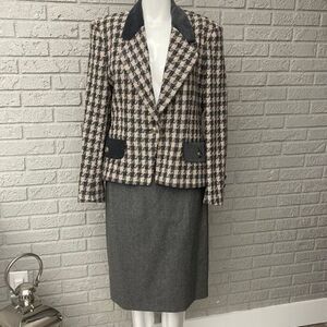 Jaeger Women Cream Gray Wool Blend Tweed Jacket Size 10